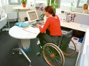 Александр Силантьев: «В 2018 году отмечена положительная динамика по уровню трудоустройства и по обращениям инвалидов за услугами»