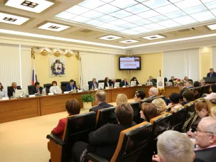 Заместитель Губернатора Нижегородской области Андрей Гнеушев поставил задачи перед областной службой занятости населения на расширенном заседании коллегии